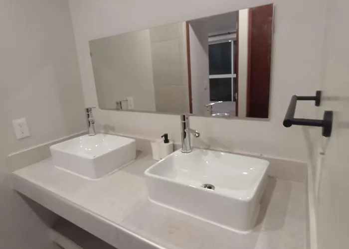 8 Guests In 3 In Roma Norte México DF