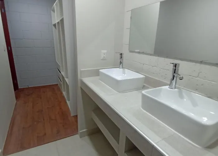 8 Guests In 3 In Roma Norte México DF